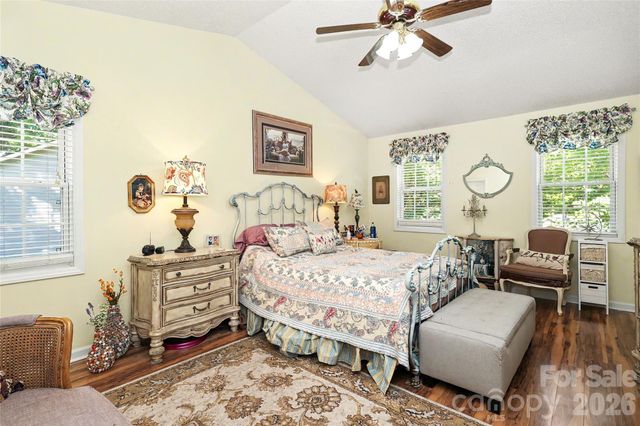 612 17th Avenue Drive SE, Hickory, NC 28602