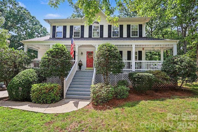 612 17th Avenue Drive SE, Hickory, NC 28602