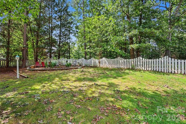 612 17th Avenue Drive SE, Hickory, NC 28602