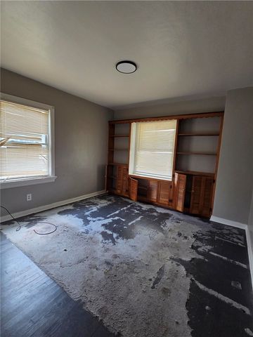 445 E Siebenthaler Avenue, Dayton, OH 45405