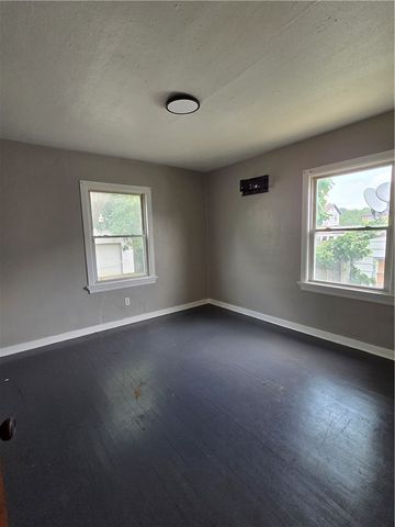 445 E Siebenthaler Avenue, Dayton, OH 45405