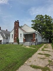 445 E Siebenthaler Avenue, Dayton, OH 45405