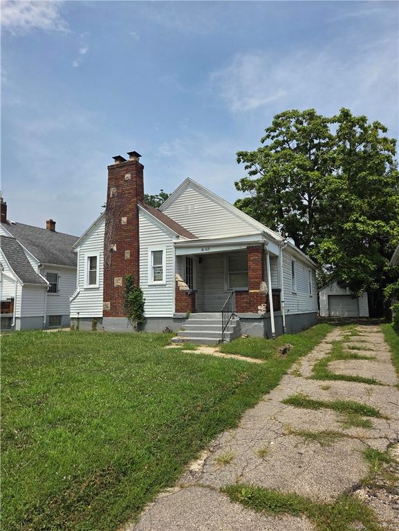 445 E Siebenthaler Avenue, Dayton, OH 45405