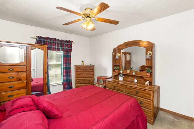 1701 Jamie Dr, Columbia, TN 38401