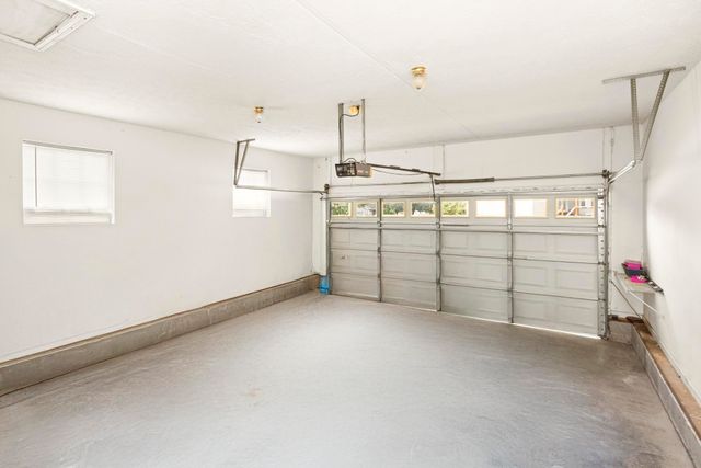 1701 Jamie Dr, Columbia, TN 38401