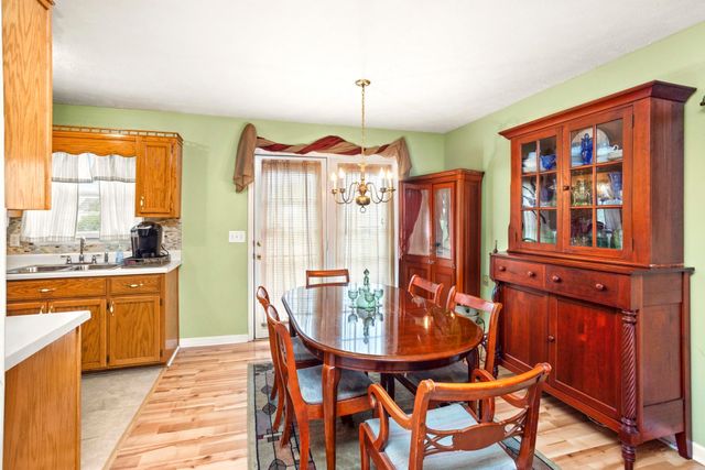 1701 Jamie Dr, Columbia, TN 38401