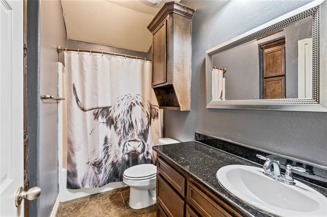 2582 Date Palm Dr, Corpus Christi, TX 78418