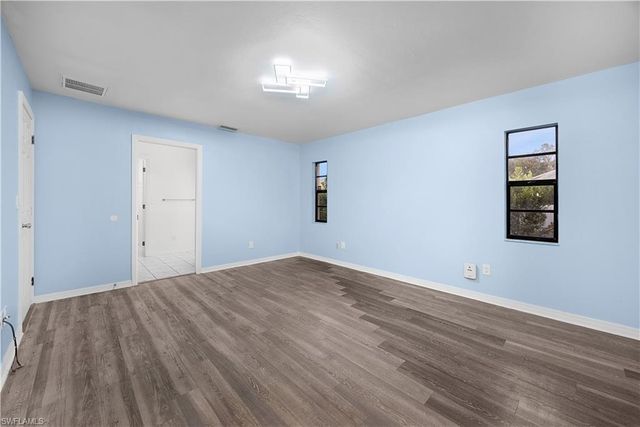 511 Washington AVE, Lehigh Acres, FL 33972