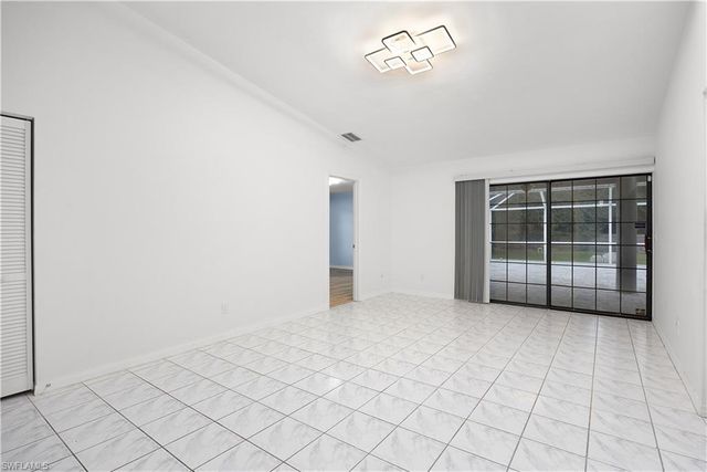 511 Washington AVE, Lehigh Acres, FL 33972