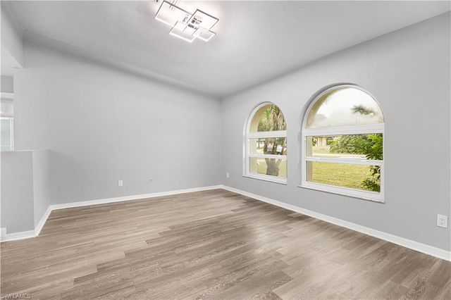 511 Washington AVE, Lehigh Acres, FL 33972
