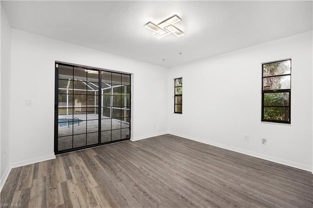 511 Washington AVE, Lehigh Acres, FL 33972