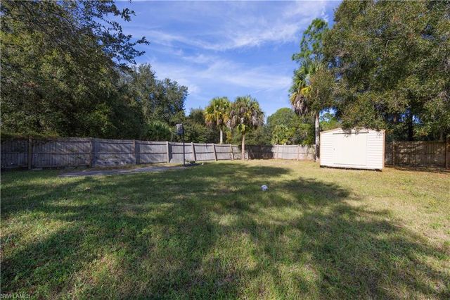 511 Washington AVE, Lehigh Acres, FL 33972