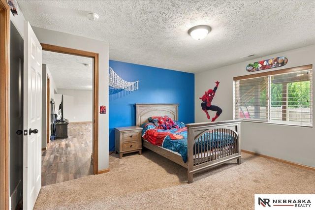 9629 Yellow Pine Road, Lincoln, NE 68505
