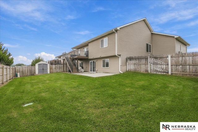 9629 Yellow Pine Road, Lincoln, NE 68505