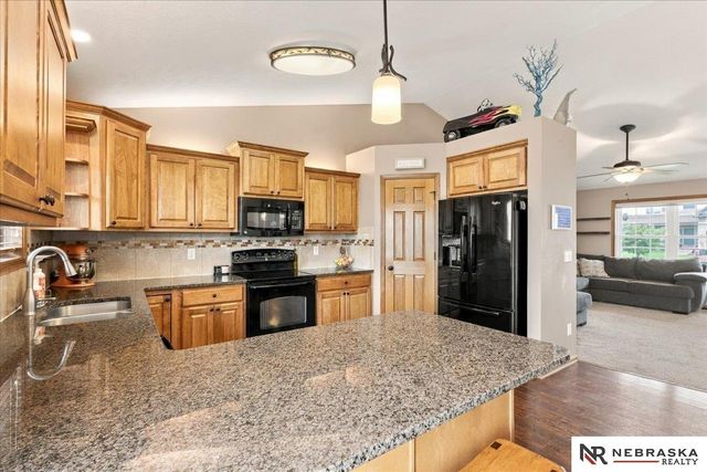 9629 Yellow Pine Road, Lincoln, NE 68505