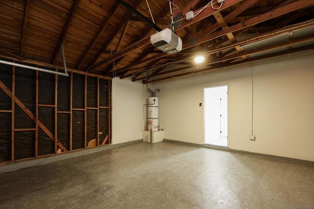 10108 Tres Lagos Ct, Spring Valley, CA 91977