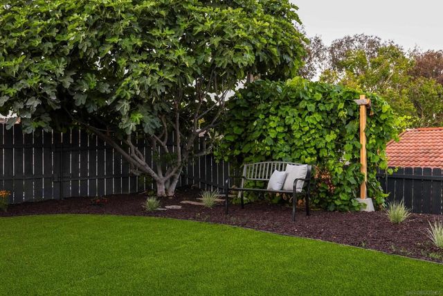 10108 Tres Lagos Ct, Spring Valley, CA 91977