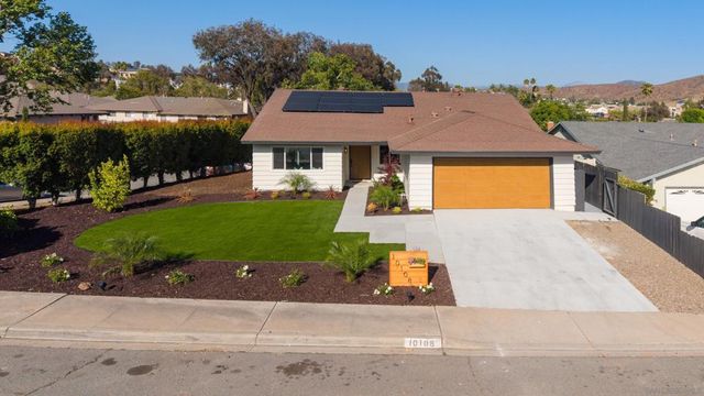 10108 Tres Lagos Ct, Spring Valley, CA 91977