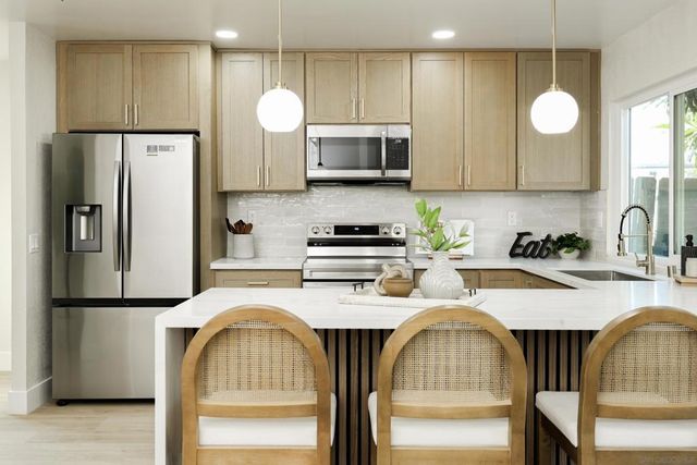 10108 Tres Lagos Ct, Spring Valley, CA 91977