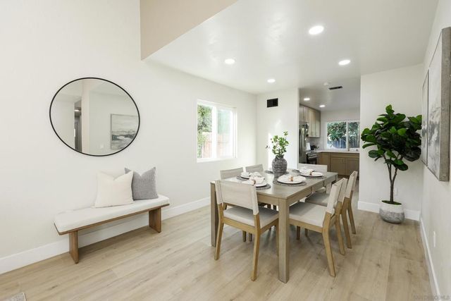 10108 Tres Lagos Ct, Spring Valley, CA 91977