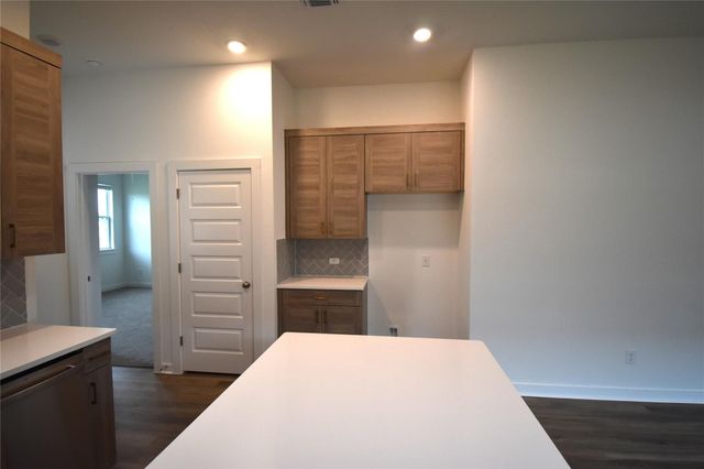 18113 Emu LN, Manor, TX 78653