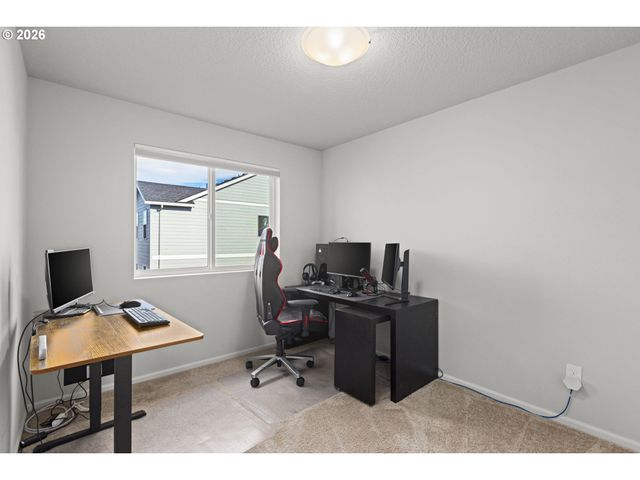 31160 Nw YORKSHIRE St, North Plains, OR 97133