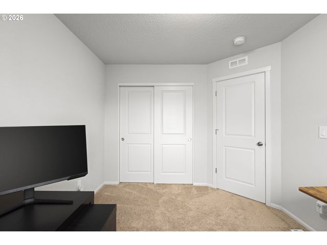 31160 Nw YORKSHIRE St, North Plains, OR 97133