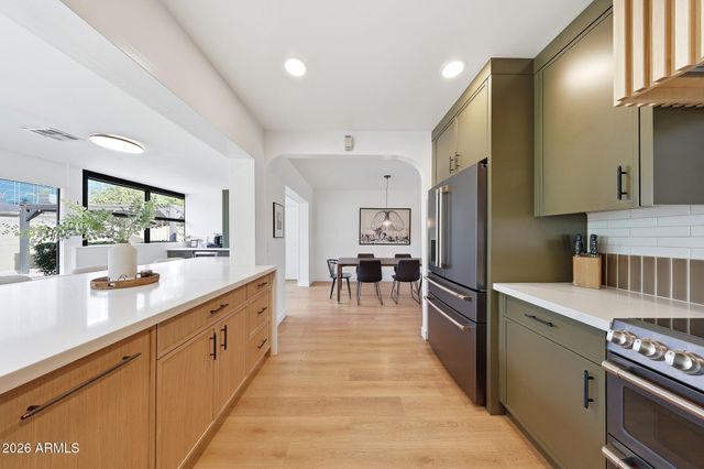 2406 E ELM Street, Phoenix, AZ 85016