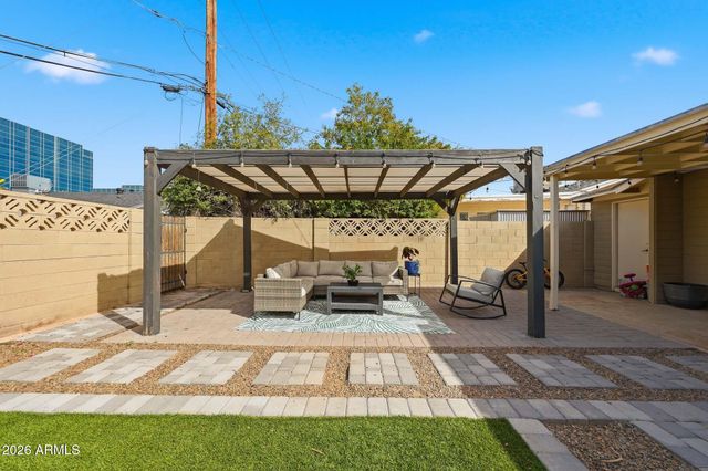 2406 E ELM Street, Phoenix, AZ 85016