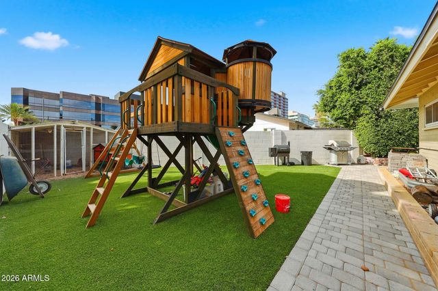 2406 E ELM Street, Phoenix, AZ 85016