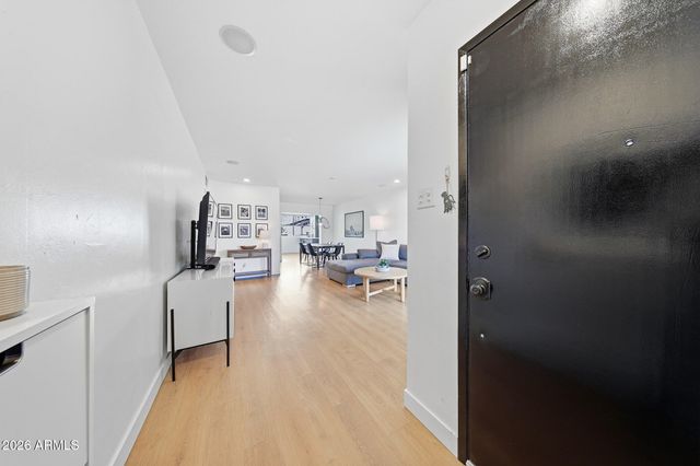 2406 E ELM Street, Phoenix, AZ 85016