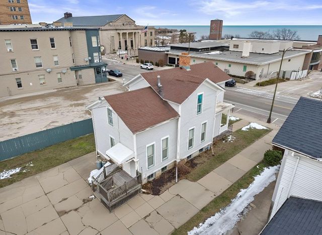 718 Lake AVENUE, Racine, WI 53403