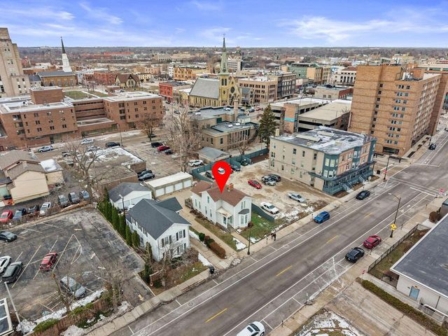 718 Lake AVENUE, Racine, WI 53403