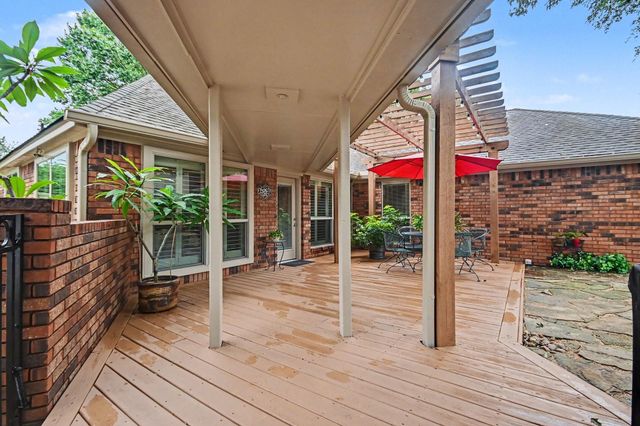 15318 Brook Arbor Court, Houston, TX 77062