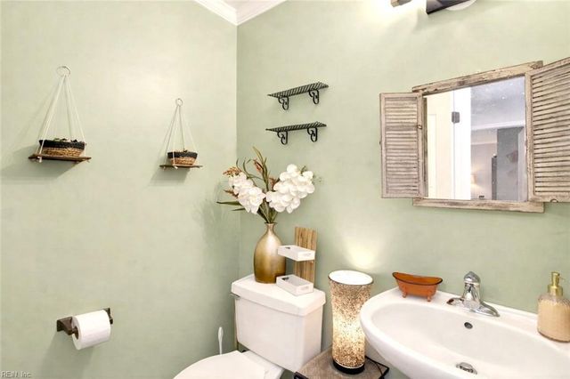 6303 S Oaken Gate DR, Suffolk, VA 23435