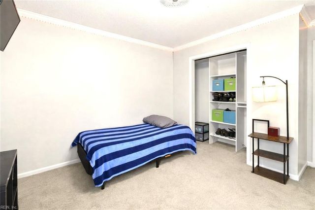 6303 S Oaken Gate DR, Suffolk, VA 23435