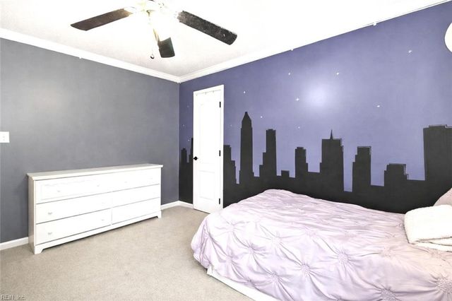 6303 S Oaken Gate DR, Suffolk, VA 23435