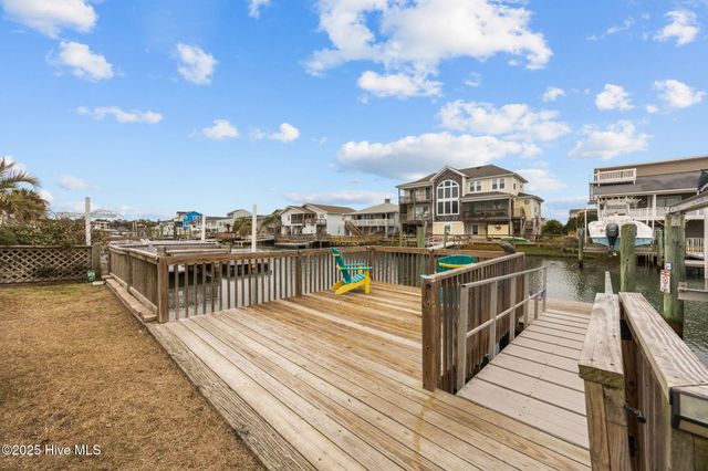 124 Starfish Drive, Supply, NC 28462