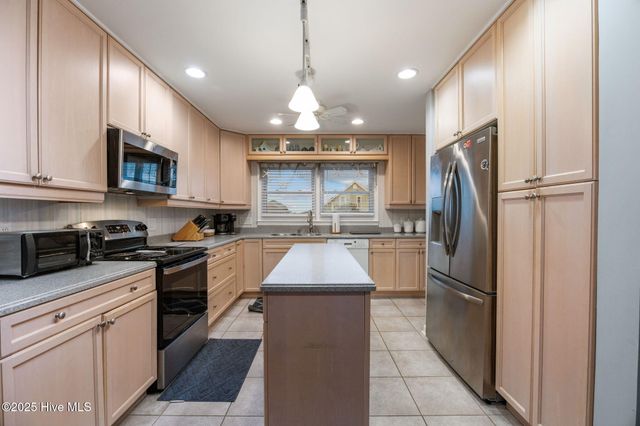 124 Starfish Drive, Supply, NC 28462
