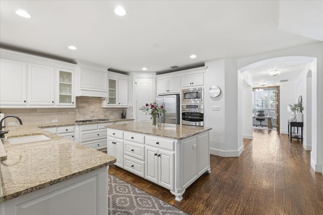 3047 Mitchell Way, The Colony, TX 75056