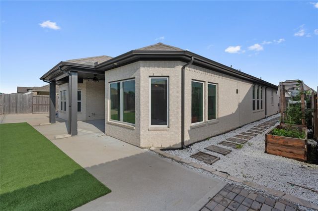 13710 Duro Bluff Drive, Cypress, TX 77429