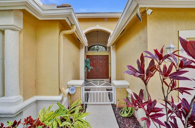 6171 Shadow Tree Lane, Lake Worth, FL 33463