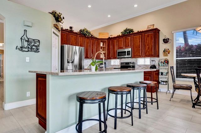 6171 Shadow Tree Lane, Lake Worth, FL 33463