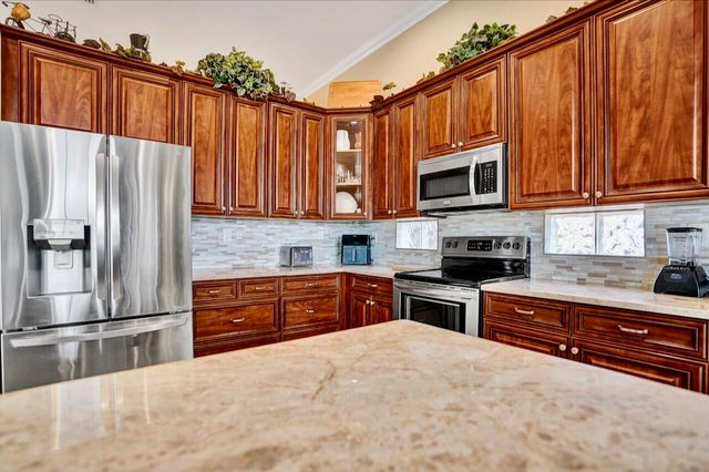 6171 Shadow Tree Lane, Lake Worth, FL 33463