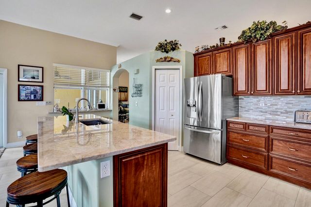 6171 Shadow Tree Lane, Lake Worth, FL 33463