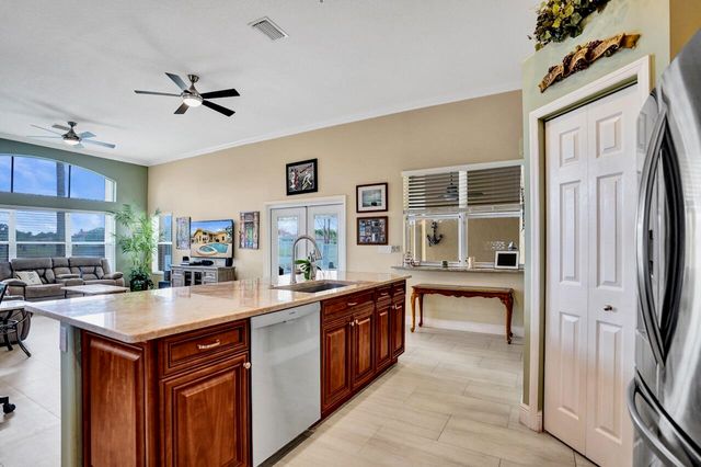 6171 Shadow Tree Lane, Lake Worth, FL 33463