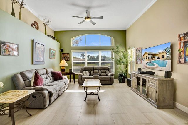 6171 Shadow Tree Lane, Lake Worth, FL 33463