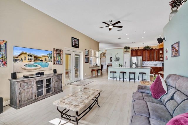 6171 Shadow Tree Lane, Lake Worth, FL 33463