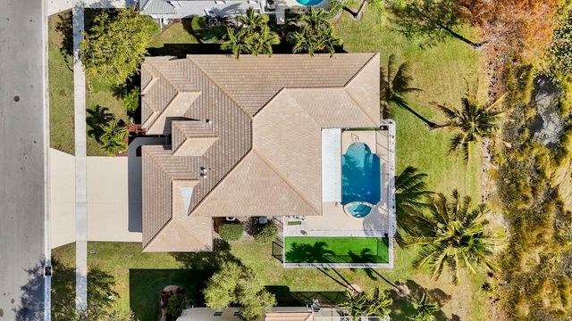 6171 Shadow Tree Lane, Lake Worth, FL 33463