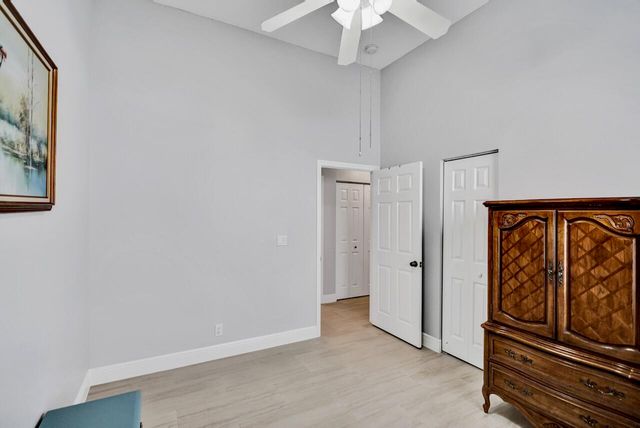 6171 Shadow Tree Lane, Lake Worth, FL 33463